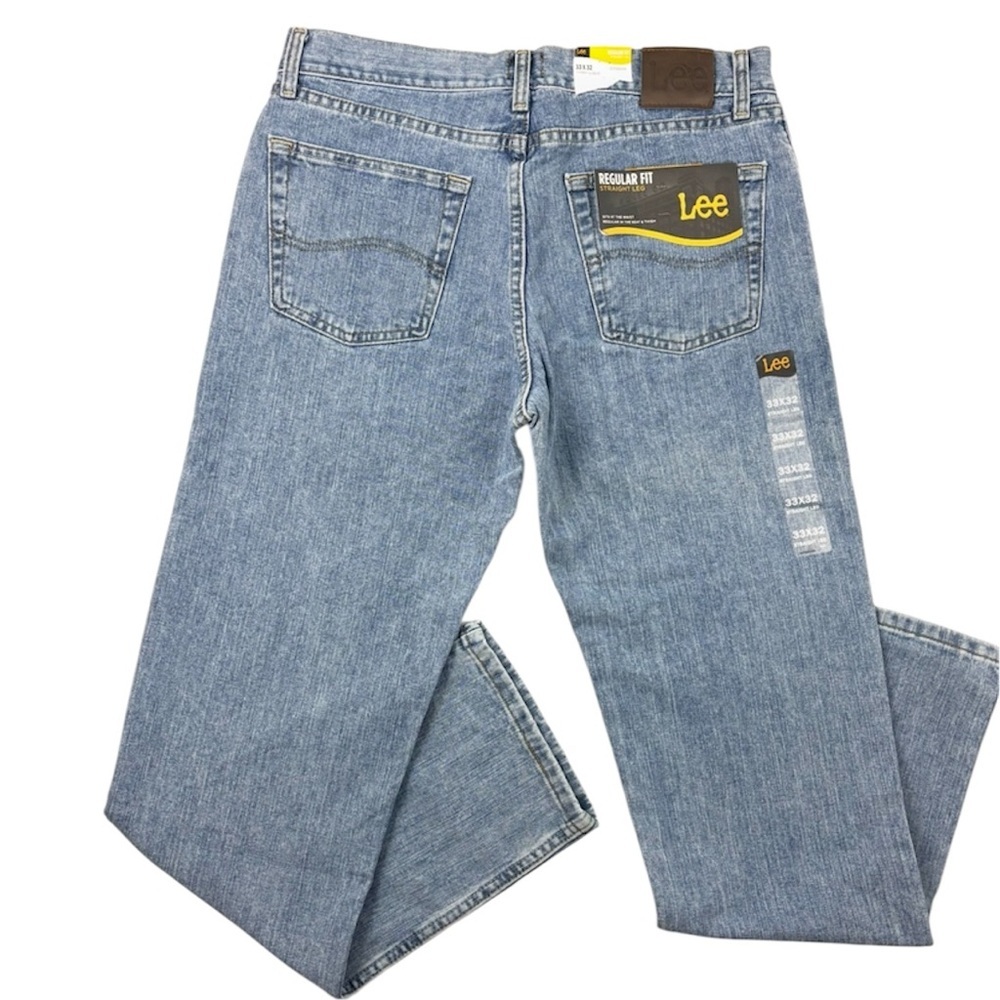 NWT Lee Relaxed Fit Light Wash Lowrise Leather Patch Mens Straight Jeans (33/32)